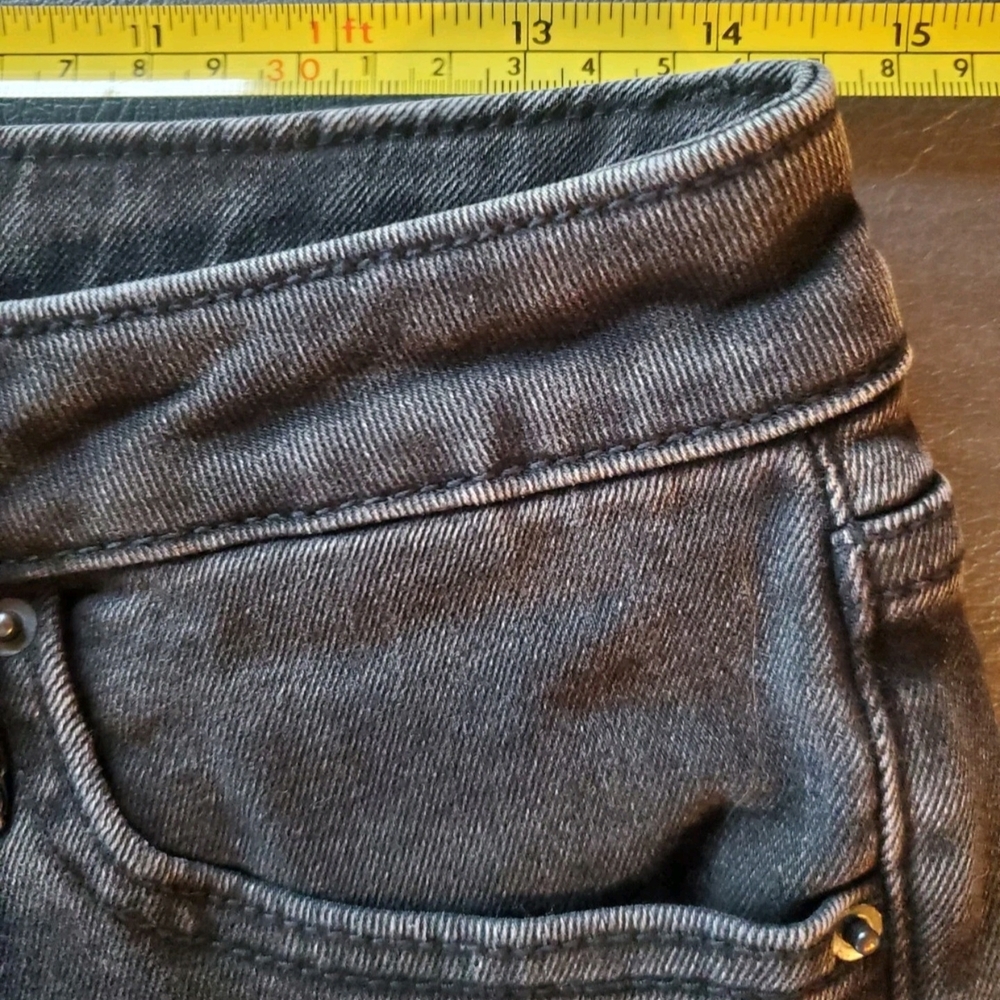 Driftwood Jackie Embroidered Jeans Womens Size 6 L28 Black Floral Rose Stretch - Picture 4 of 9